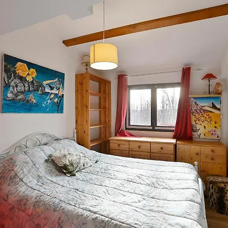 Prázdninový dům 1 Bedroom Awesome In Saint-denis Saint-Denis (Gard)